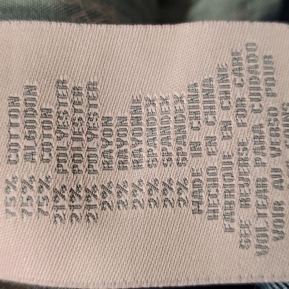 Wolita streatch jeans bleach disstresse. Size 12. Y2K Vintage Medium rise. - Picture 9 of 11